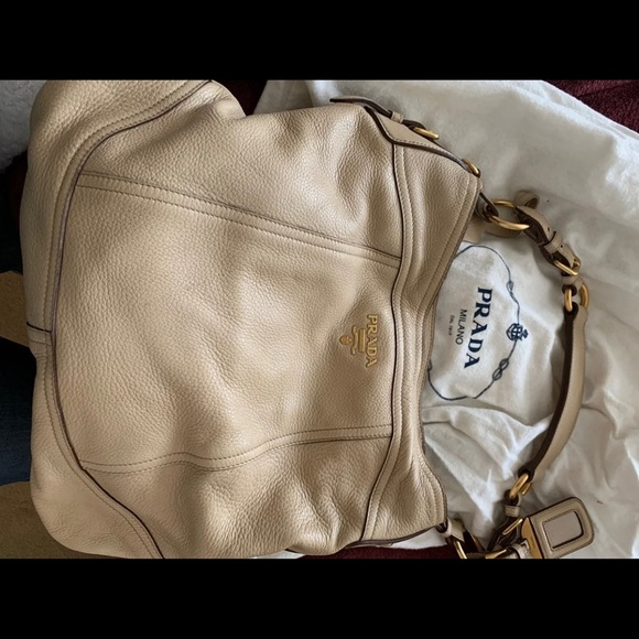 Authentic Prada leather bag - Picture 1 of 8
